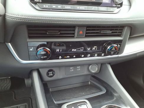 New 2026 Nissan Rogue SV image 12