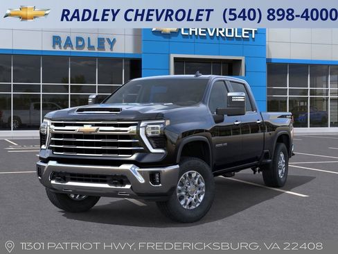 New 2026 Chevrolet Silverado 2500 LTZ w/ LTZ Convenience Package image 6