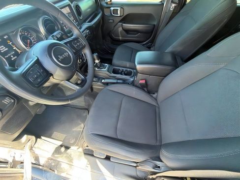 Used 2023 Jeep Wrangler Unlimited Sport AWD/4WD image 15
