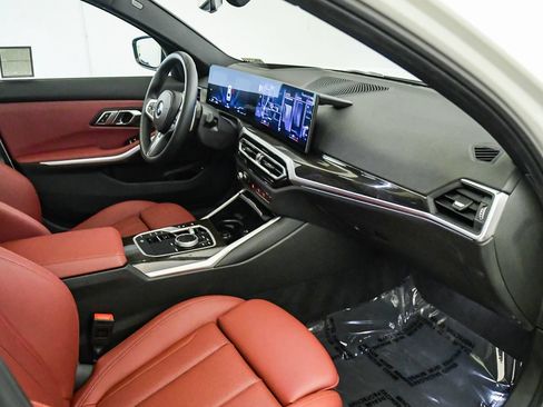 Used 2023 BMW 330i Sedan w/ M Sport Package RWD image 16