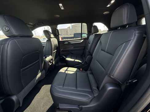 New 2026 GMC Acadia Elevation w/ Elevation Premium Package image 24