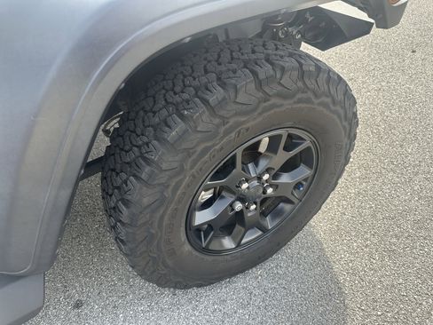 Used 2020 Jeep Wrangler Unlimited Sport AWD/4WD image 35