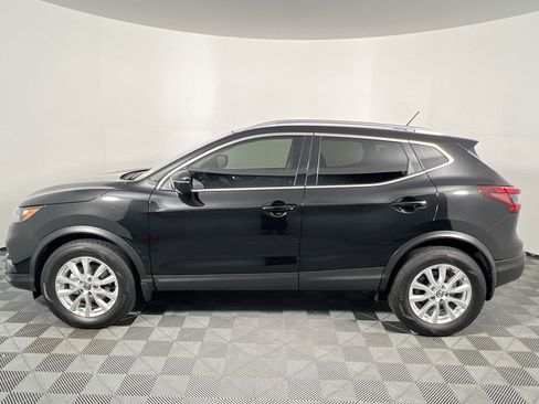 Used 2021 Nissan Rogue Sport SV image 6