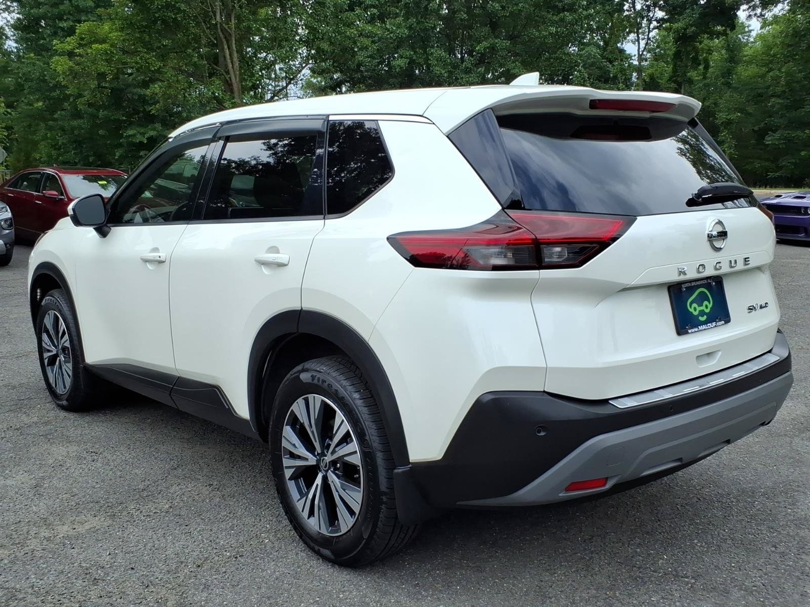 Used 2021 Nissan Rogue SV AWD/4WD image 4