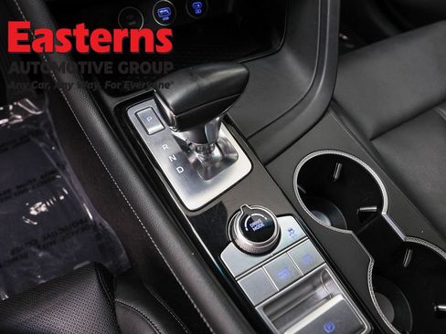 Used 2025 Genesis G70 2.5T RWD image 13