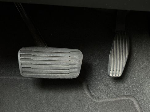 Used 2022 Chevrolet Suburban Premier image 46