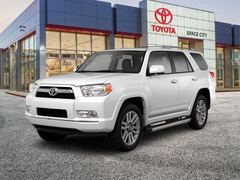 Used 2013 Toyota 4Runner Limited RWD image 2