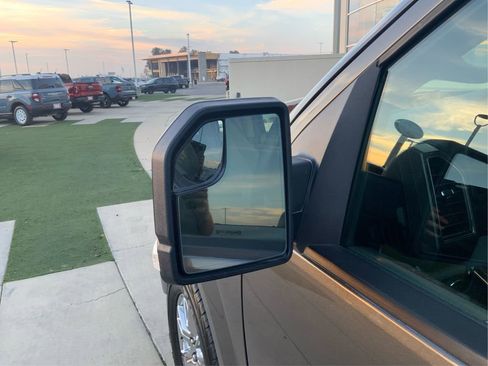 Used 2017 Ford F150 XLT w/ Equipment Group 302A Luxury image 26