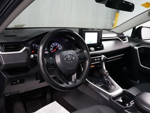 Certified 2021 Toyota RAV4 LE image 11