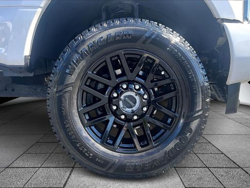 Certified 2019 Ford F250 Lariat image 8