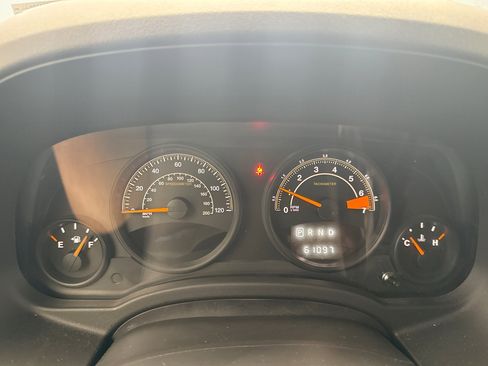 Used 2017 Jeep Patriot High Altitude AWD/4WD image 13