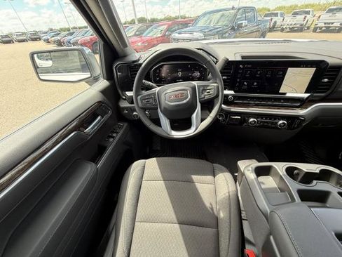 New 2026 GMC Sierra 1500 SLE image 22