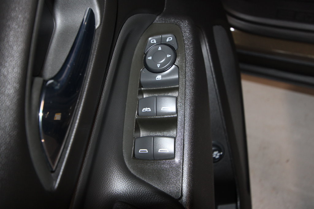Used 2024 Chevrolet Equinox LT FWD image 6