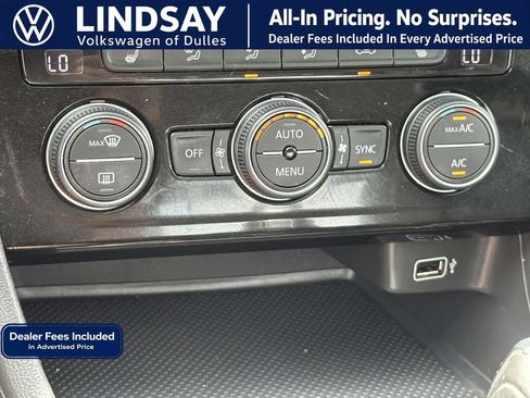 Used 2019 Volkswagen Jetta SE FWD image 18