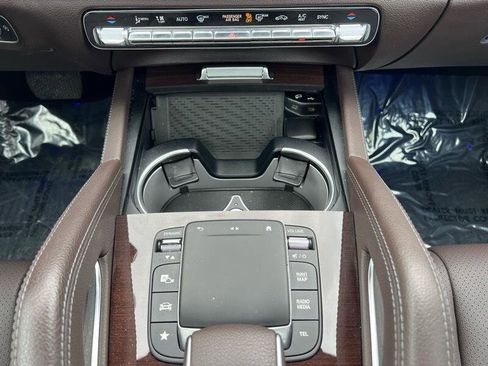 Used 2021 Mercedes-Benz GLE 350 4MATIC image 19