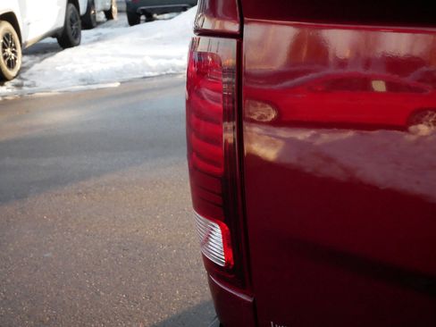 Used 2021 RAM 1500 Classic Warlock w/ Luxury Group image 18