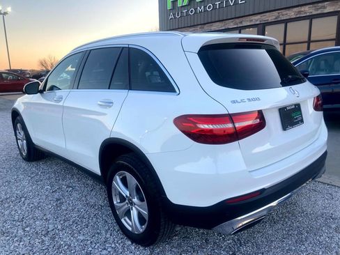 Used 2018 Mercedes-Benz GLC 300 4MATIC image 10