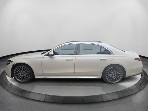 Used 2021 Mercedes-Benz S 580 4MATIC Sedan w/ AMG Line image 9