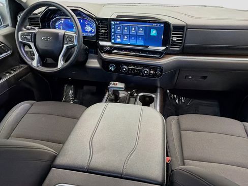 Used 2024 Chevrolet Silverado 1500 LT Trail Boss image 12