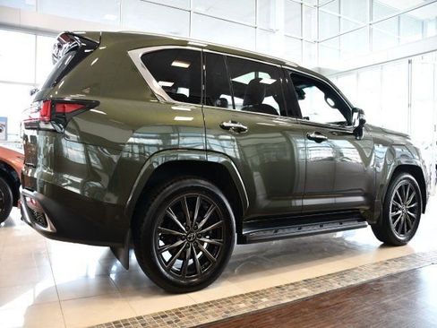 New 2025 Lexus LX 700h F Sport image 8