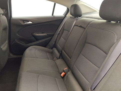 Used 2017 Chevrolet Cruze LT w/ Convenience Package FWD image 18