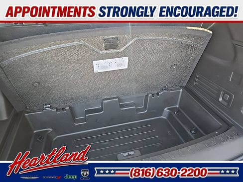 Used 2021 Chevrolet Traverse Premier AWD/4WD image 99