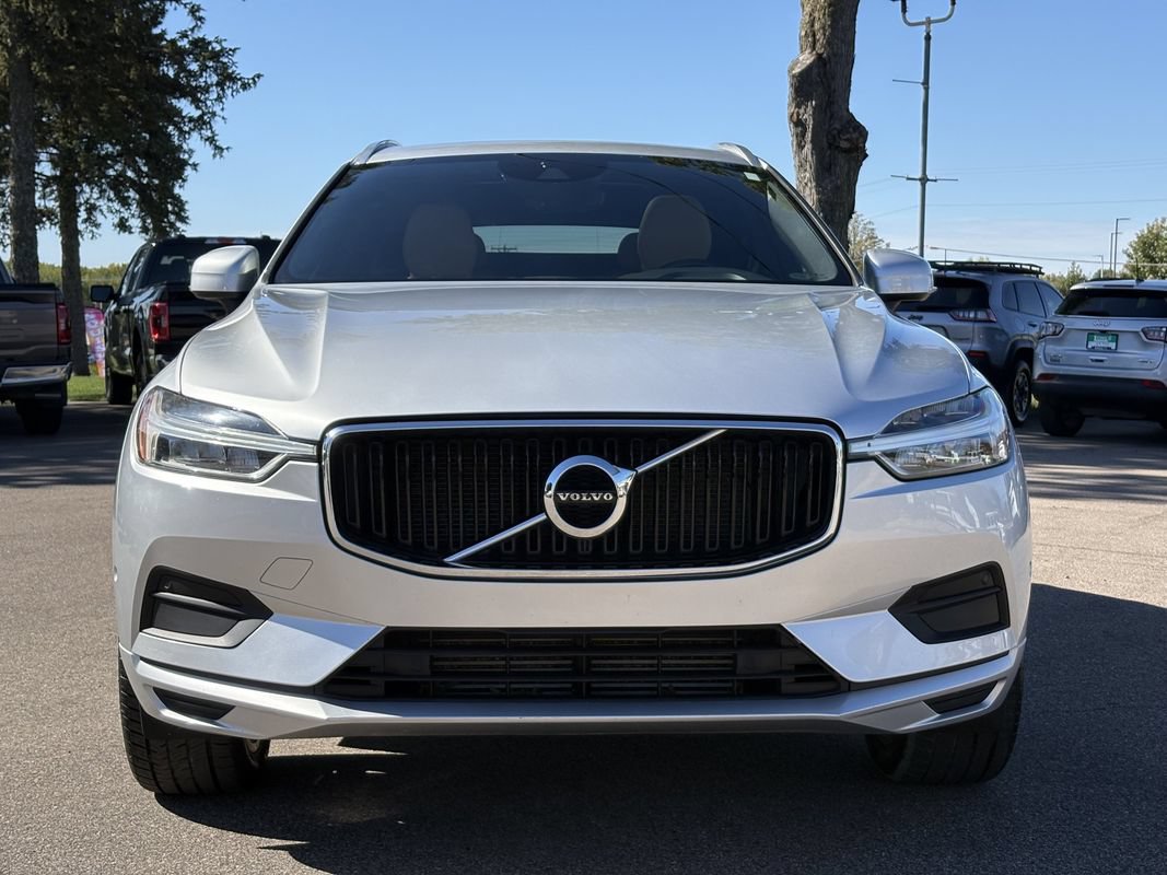 Used 2019 Volvo XC60 T6 Momentum w/ Premium Package AWD/4WD image 3
