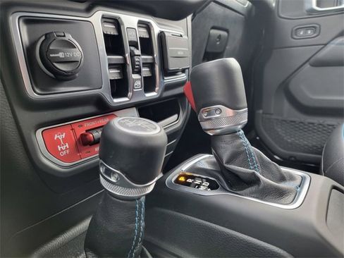 Certified 2022 Jeep Wrangler Unlimited Rubicon 4xe w/ Cold Weather Group image 30