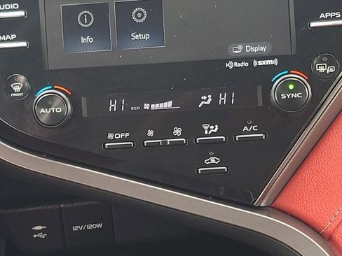 Used 2019 Toyota Camry XSE image 18