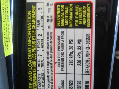 Used 2017 Toyota Sequoia Platinum RWD image 97