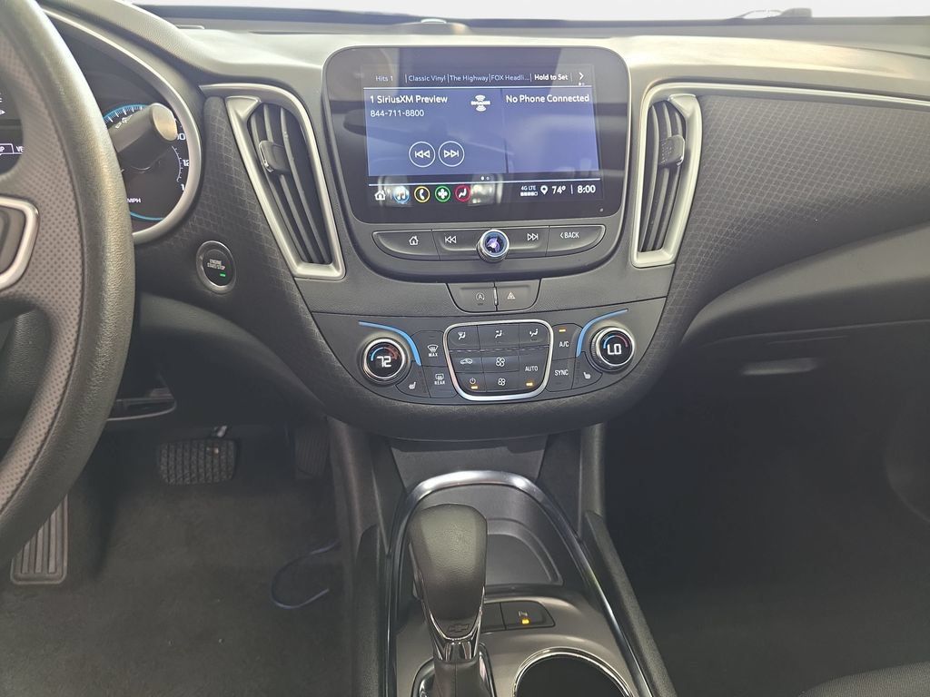 Used 2025 Chevrolet Malibu LT FWD image 17