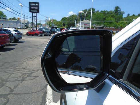 Used 2023 GMC Yukon SLT AWD/4WD image 21