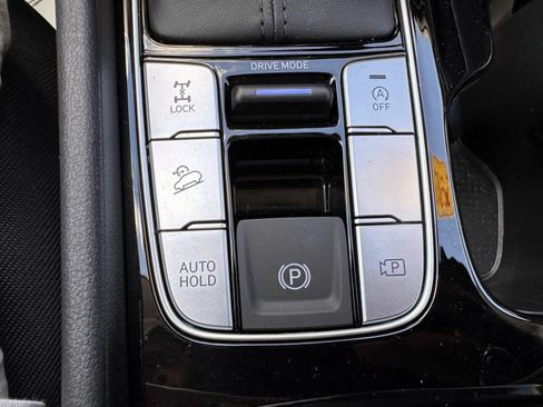 Used 2025 Hyundai Tucson SE AWD/4WD image 26