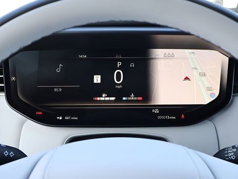 New 2026 Land Rover Range Rover Sport Dynamic SE image 29