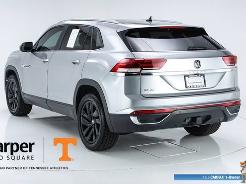 Used 2023 Volkswagen Atlas Cross Sport SE w/ Panoramic Sunroof Package FWD image 46