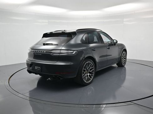 Used 2021 Porsche Macan Turbo image 30