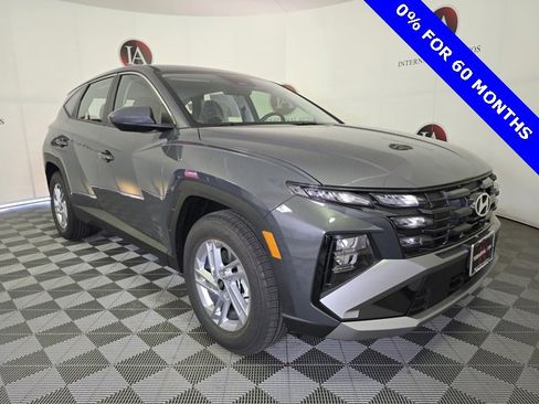 New 2026 Hyundai Tucson SE image 1