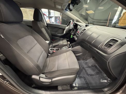Used 2018 Kia Forte LX image 22