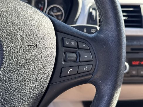 Used 2015 BMW 320i Sedan image 14