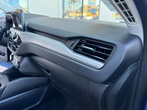 Used 2022 Ford Escape SE image 24