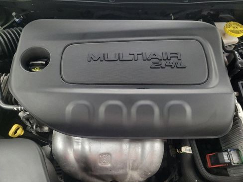 Used 2019 Jeep Cherokee Latitude w/ Popular Appearance Group FWD image 30