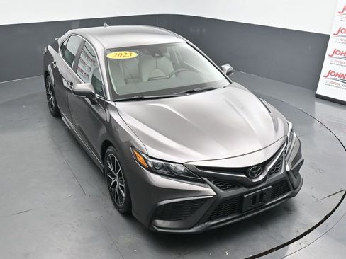 Used 2023 Toyota Camry SE image 21