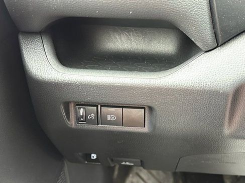 Used 2024 Toyota RAV4 LE AWD/4WD image 26
