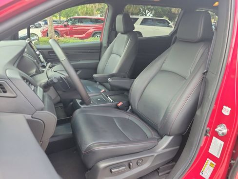 Used 2025 Honda Odyssey Sport-L image 17