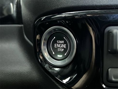 Used 2026 GMC Sierra 1500 Elevation image 17