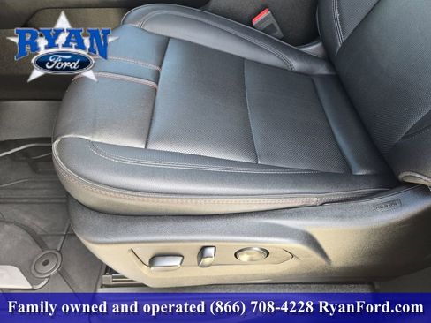 Used 2023 Chevrolet Suburban RST AWD/4WD image 17