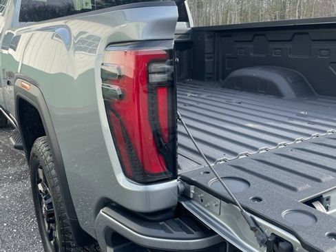 Certified 2024 GMC Sierra 2500 AT4 w/ Technology Package image 14