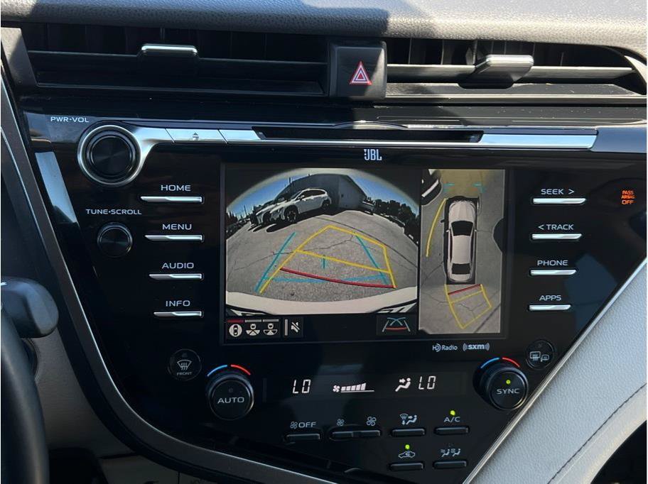Used 2018 Toyota Camry XLE w/ Audio Package FWD image 15