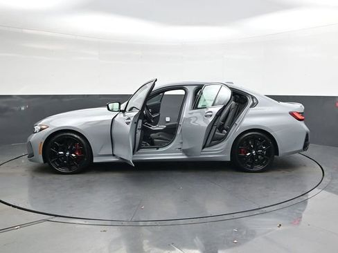 New 2026 BMW 330i xDrive Sedan w/ M Sport Package image 36