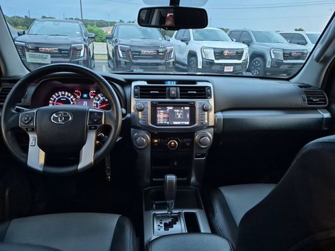 Used 2015 Toyota 4Runner SR5 Premium RWD image 30